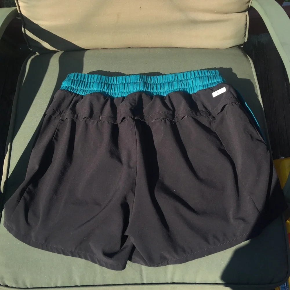 SHORTS 🐬 - Picture 2 of 7